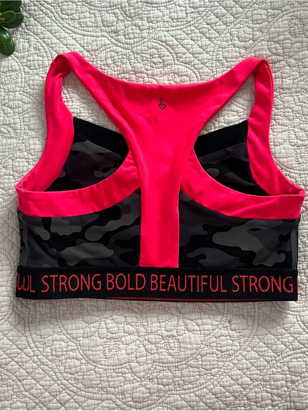Torrid: Women’s Black & Hot Pink Camo Racerback Sports Bra Size 00, High Support - Picture 4 of 6
